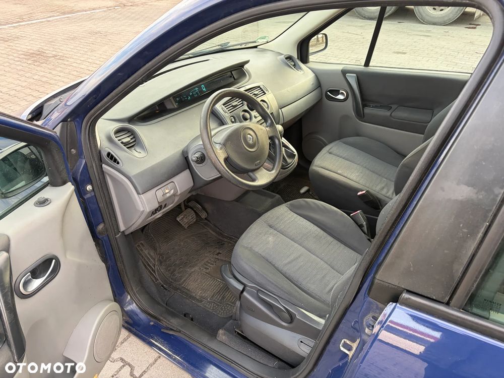 Renault Scenic 1.9 dCi FAP Avantage - 15