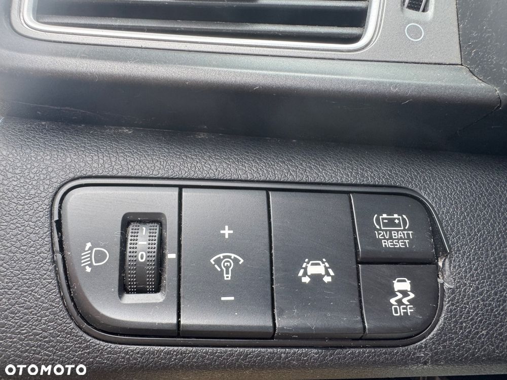 Kia Niro 1.6 GDI 2WD Vision - 17
