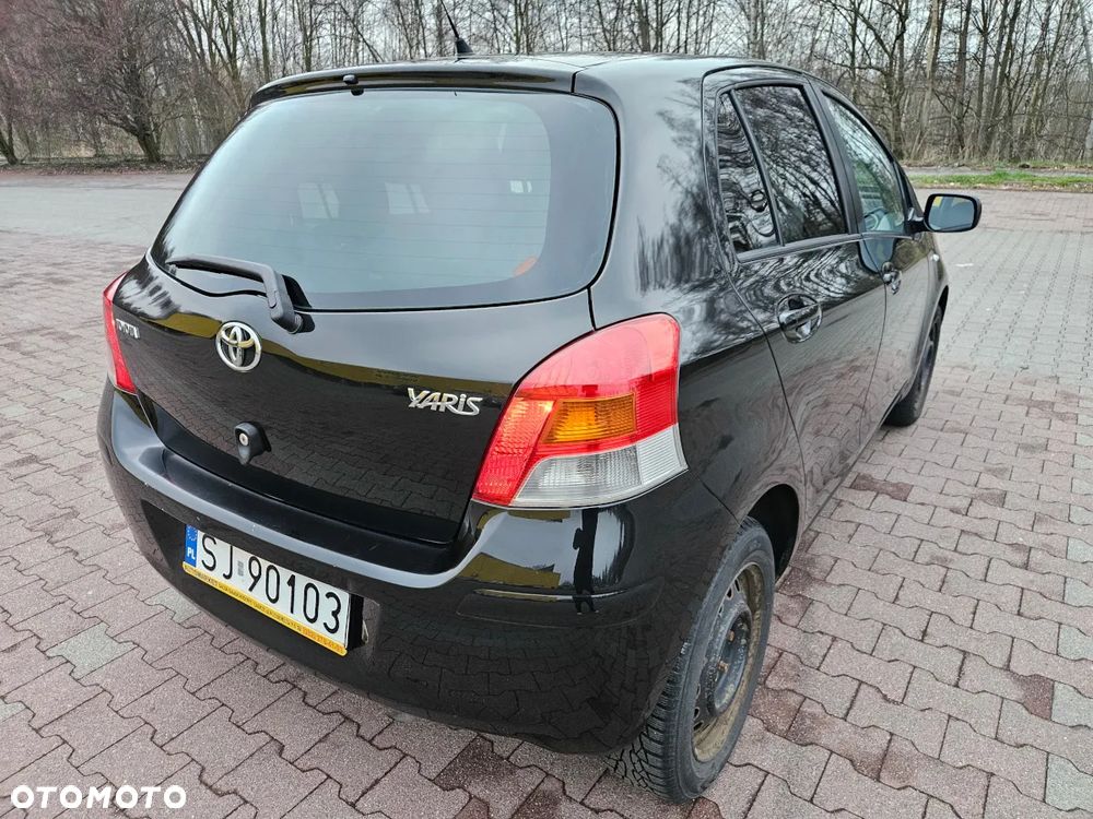 Toyota Yaris 1.33 VVT-i Cool+ - 12