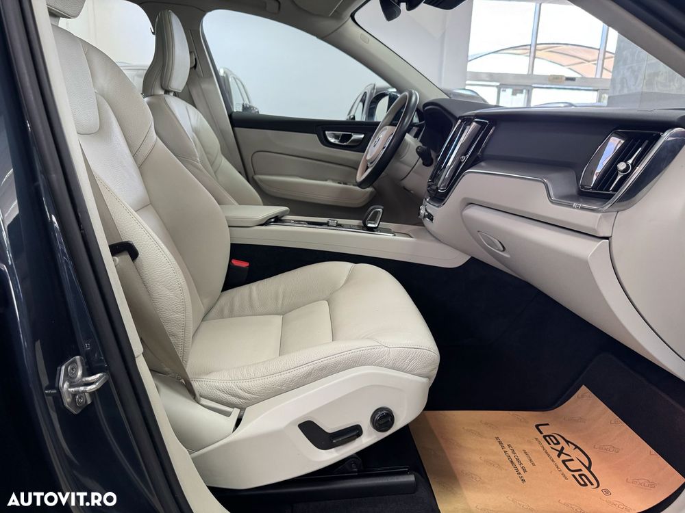 Volvo XC 60 T6 AWD Recharge Geartronic Inscription - 20
