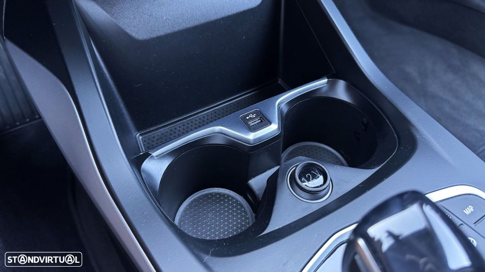 BMW 116 d Advantage Auto - 24