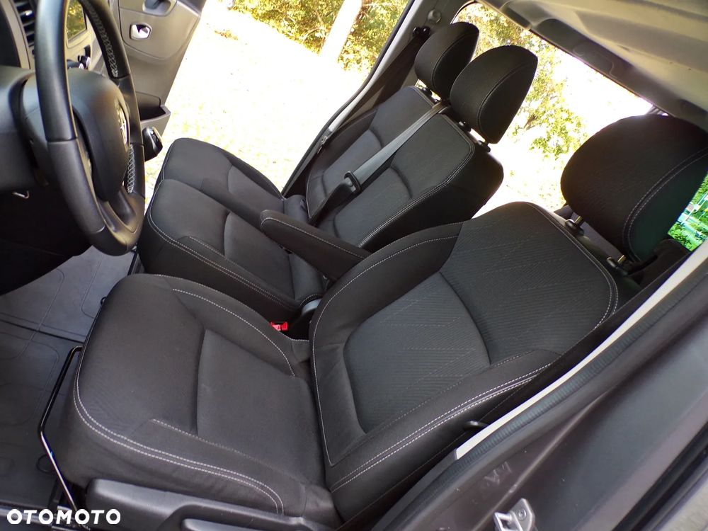 Renault Trafic Grand SpaceClass 2.0 dCi - 24