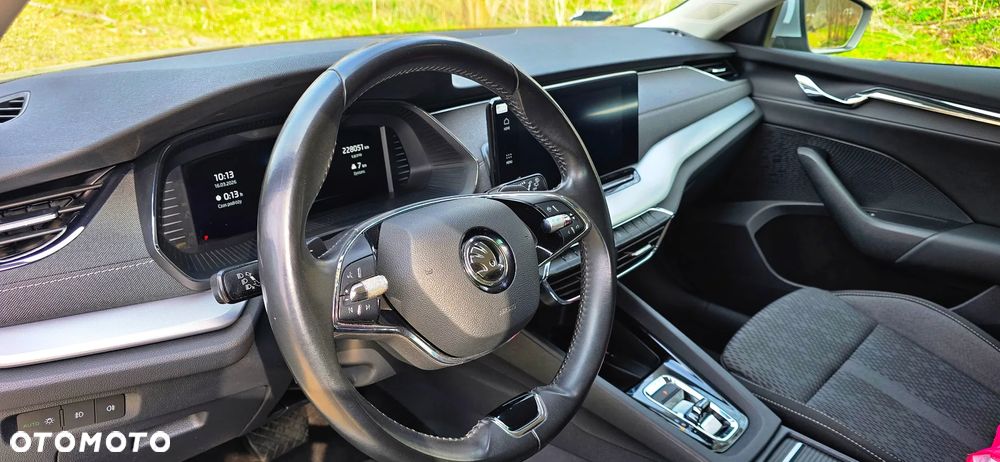 Skoda Octavia 2.0 TDI Ambition DSG - 10