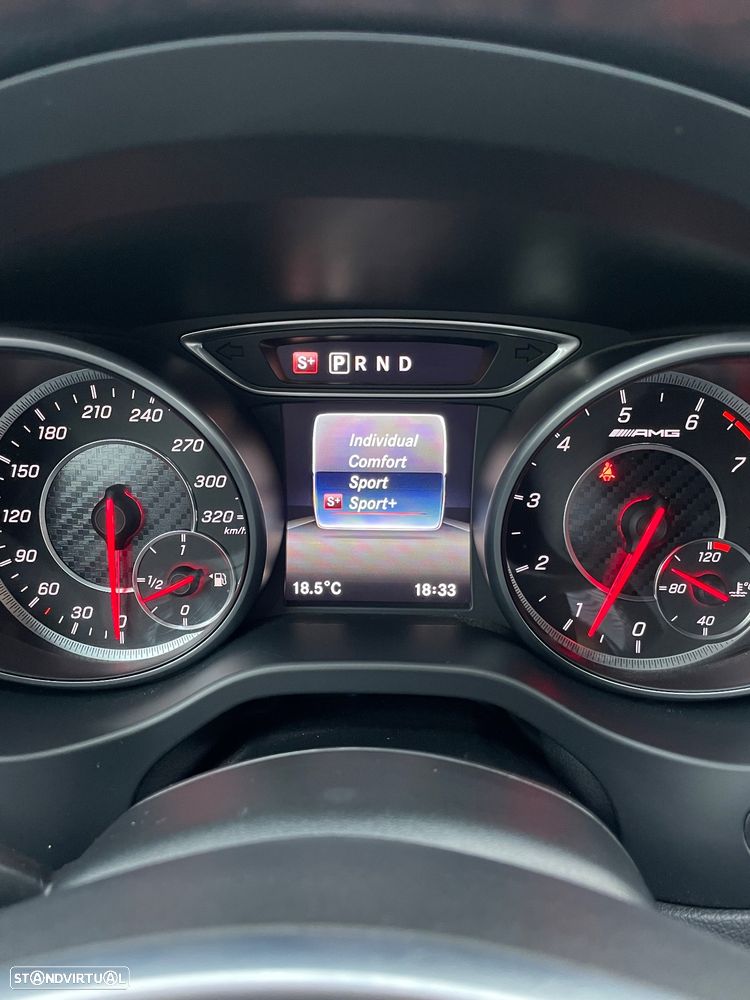 Mercedes-Benz CLA 45 AMG 4Matic Shooting Brake Speedshift 7G-DCT Night Edition - 19