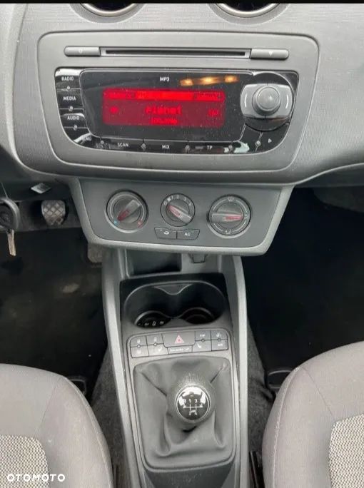 Seat Ibiza 1.4 16V Style - 4