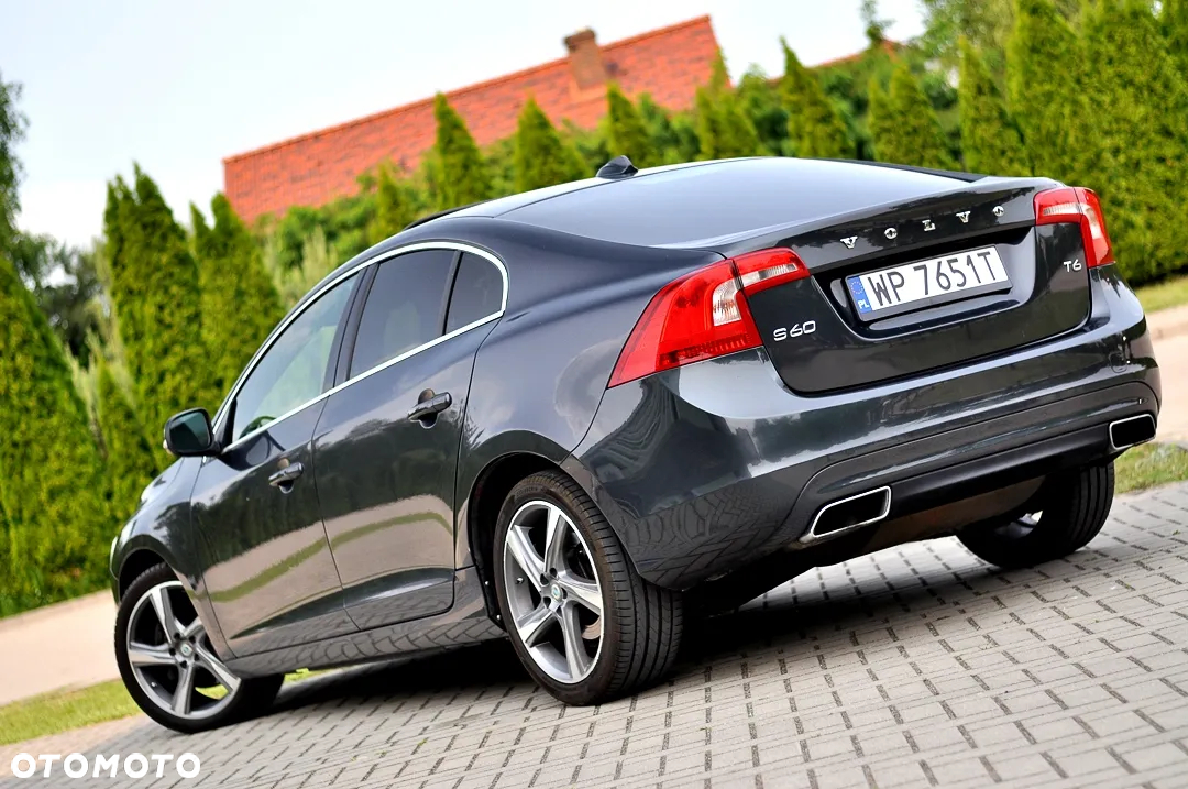 Volvo S60 T6 Geartronic Summum - 2