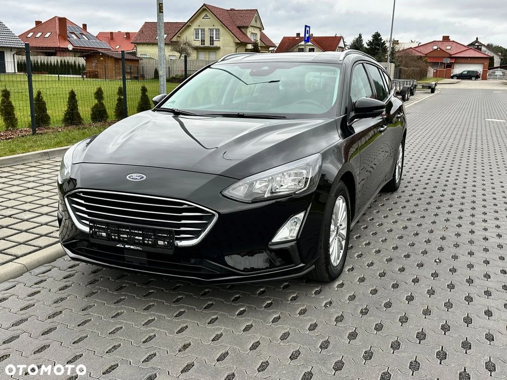 Ford Focus SW - 14
