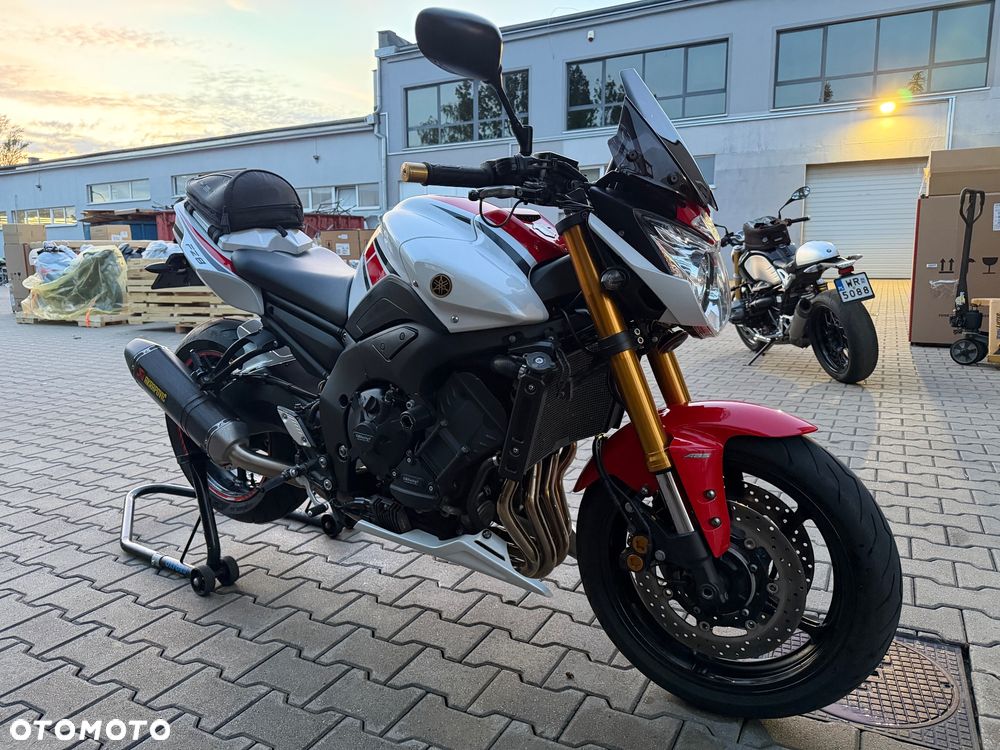 Yamaha FZ8 - 13