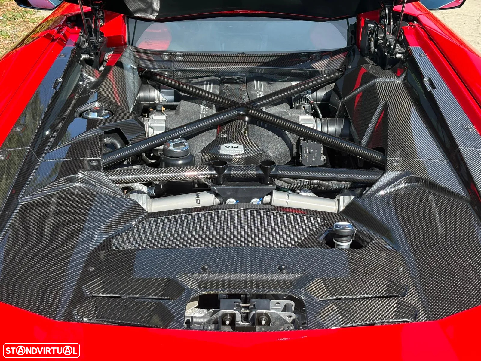 Lamborghini Aventador 6.5 V12 LP740-4 S - 29