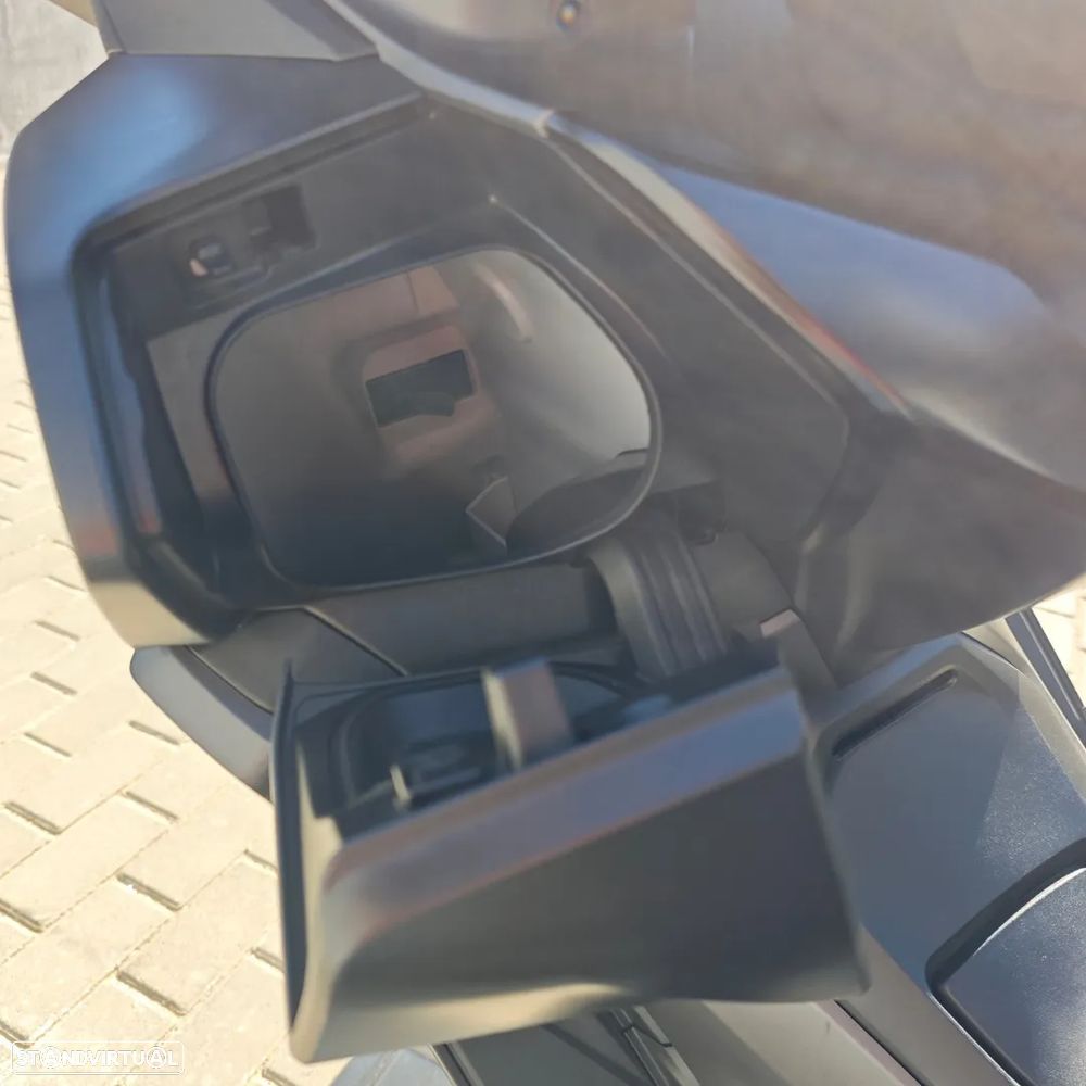 Honda Forza 125 - 5