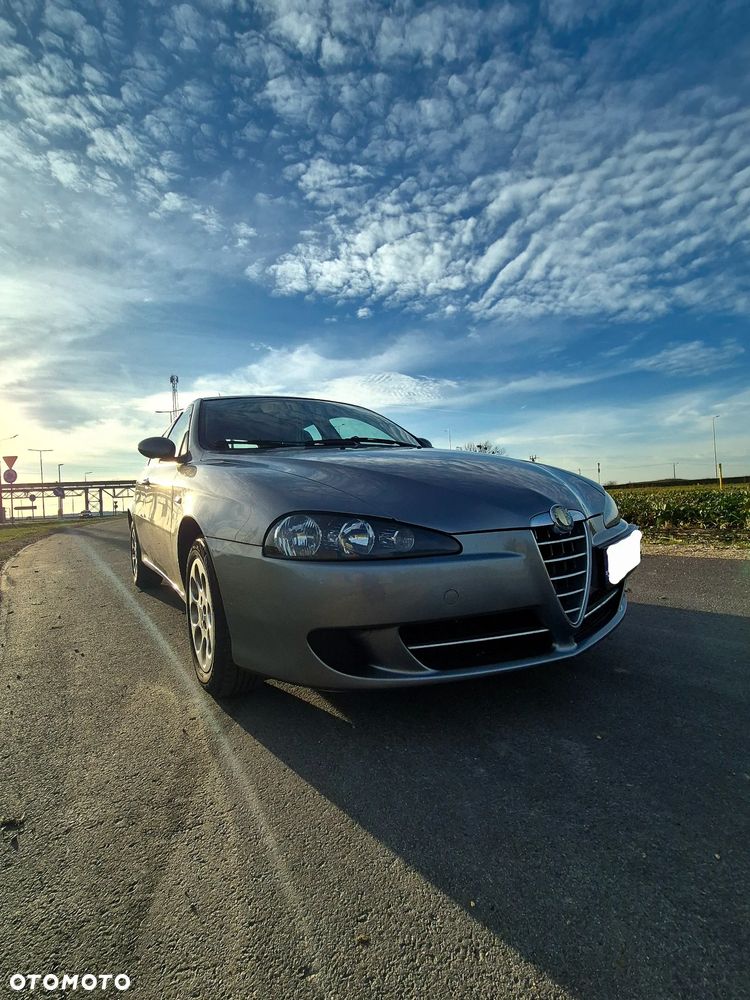 Alfa Romeo 147 1.6 Twin Spark Black Line - 12
