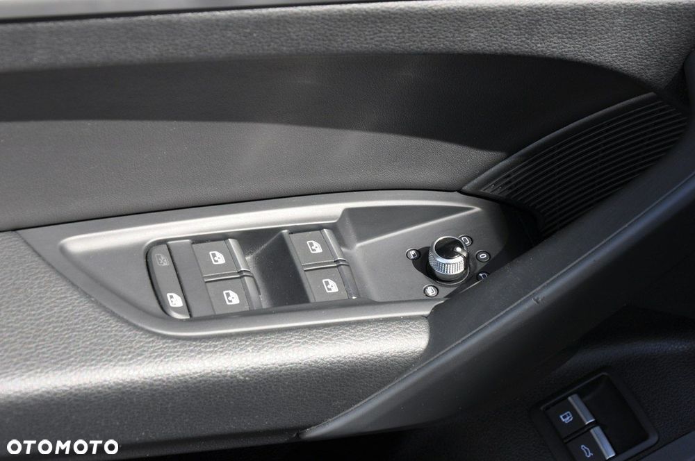 Audi Q5 50 TFSI e Quattro S Line S tronic - 11