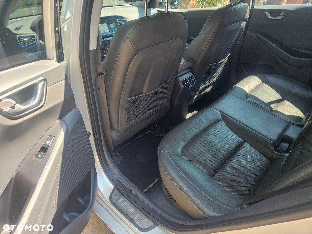 Hyundai IONIQ Hybrid Platinum - 14