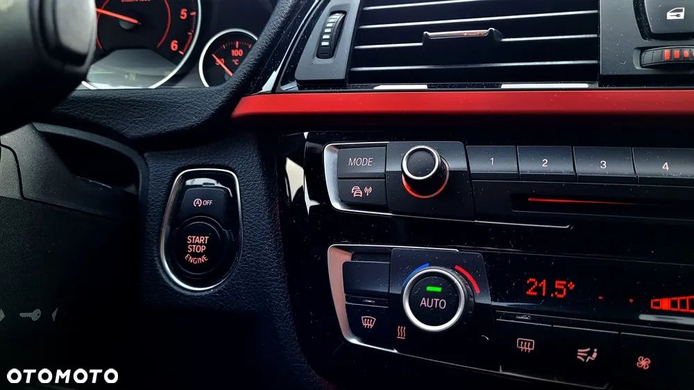 BMW Seria 3 320d Sport Line - 29