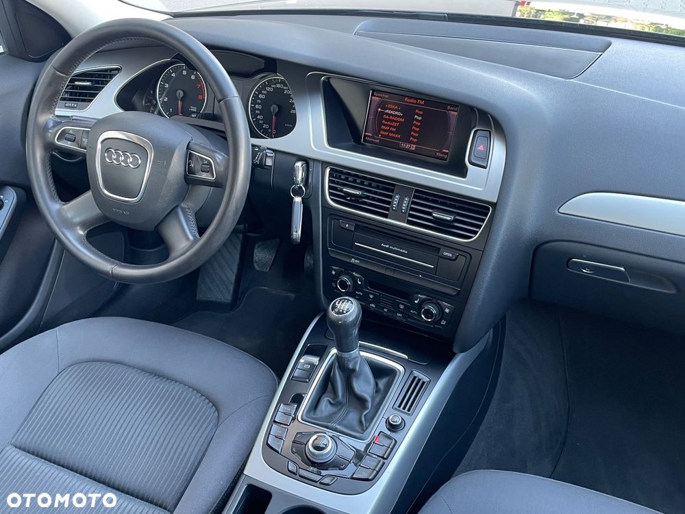 Audi A4 Avant - 8