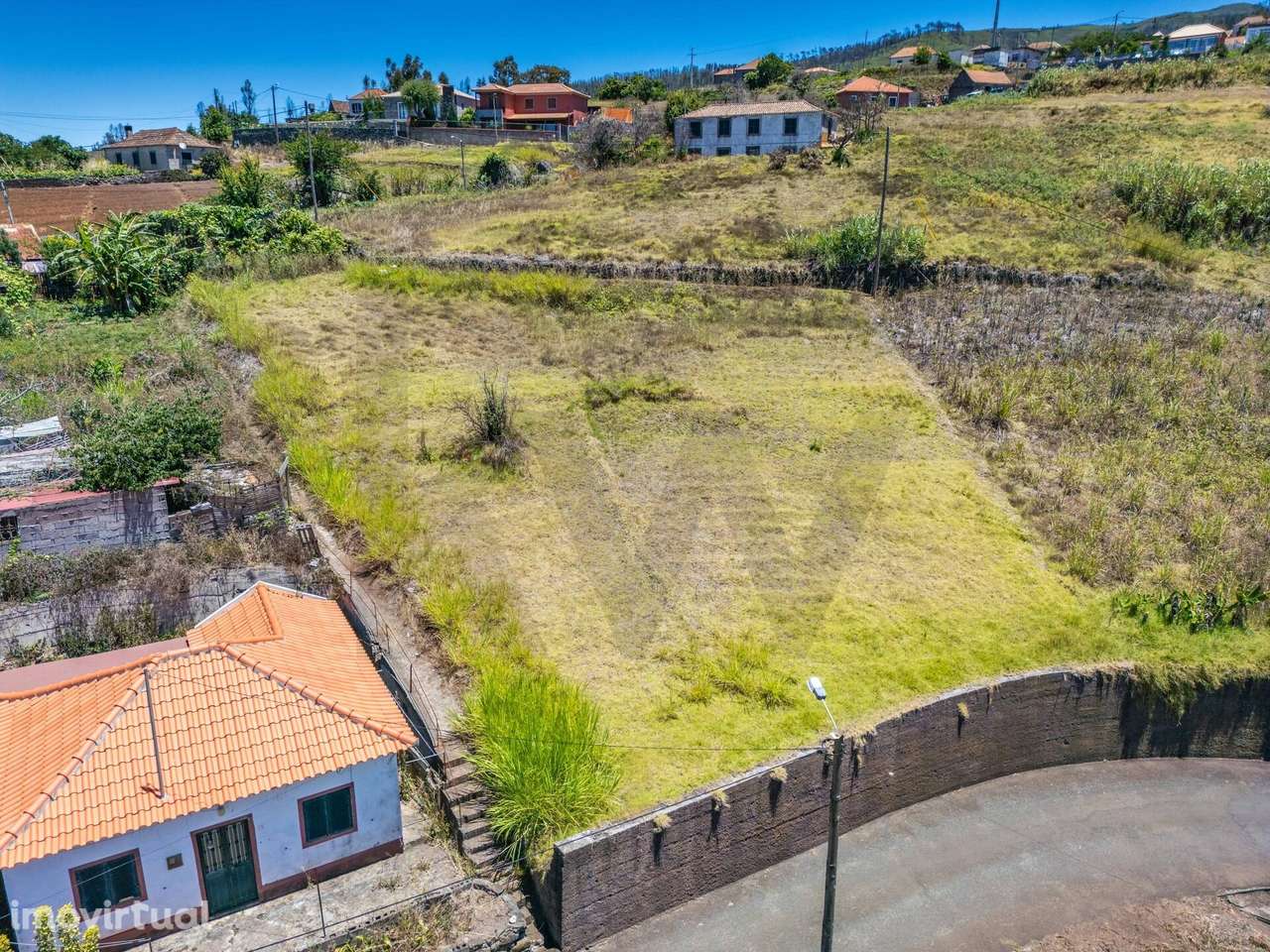 Terreno de 834m2 com elevado potencial de valorização na Ponta do Parg - Grande imagem: 2/22