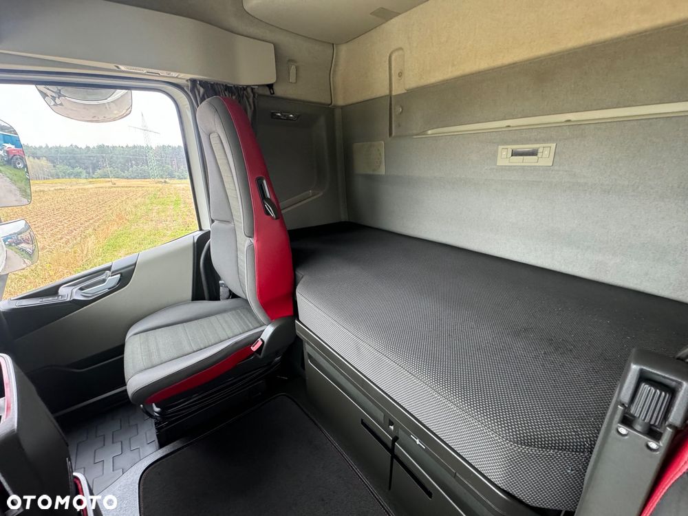 Volvo FH 500 Euro 6 // Super Stan // Serwisowany - 9