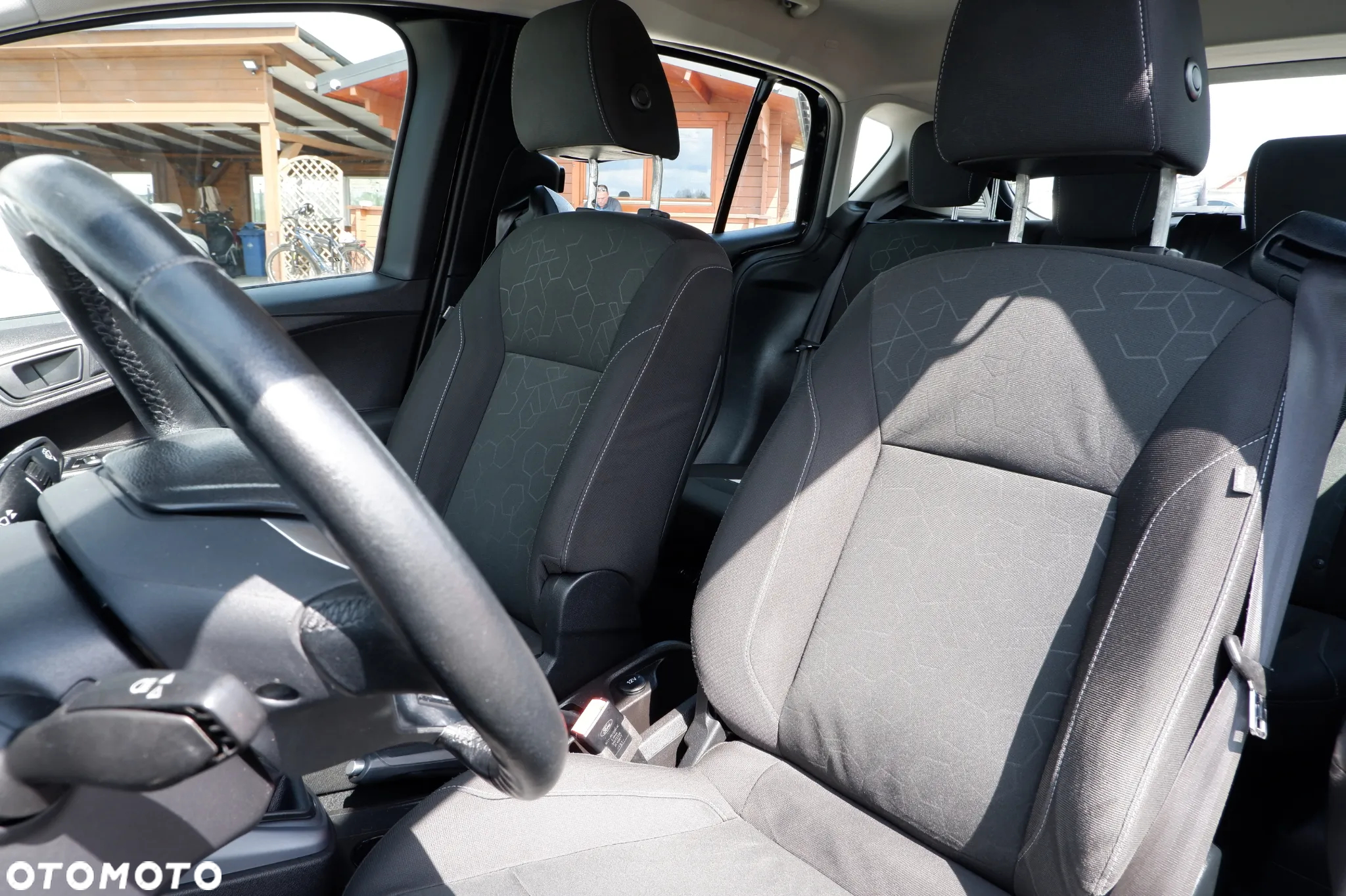 Ford B-MAX 1.4 Ambiente EU6 - 28