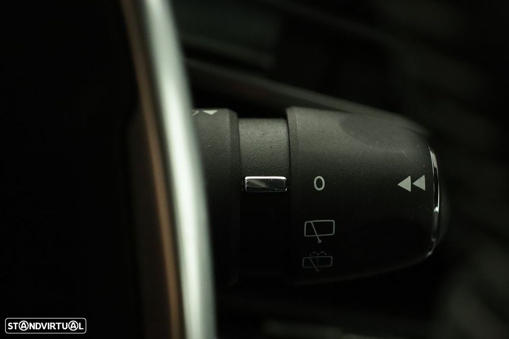 Peugeot 3008 1.6 Hybrid Allure e-EAT8 - 19