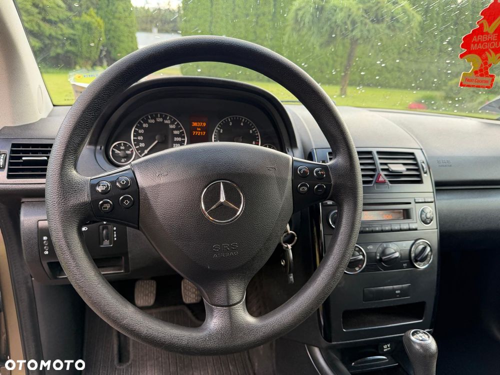 Mercedes-Benz Klasa A 160 Elegance - 14