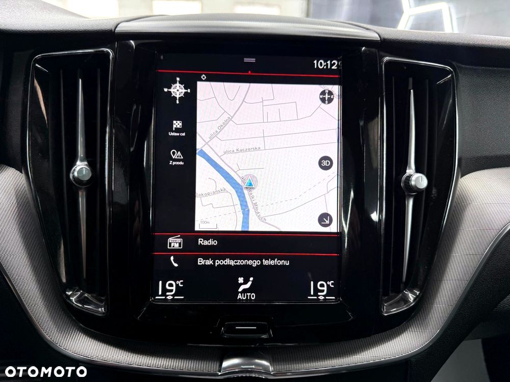 Volvo XC 60 D4 AWD Geartronic RDesign - 20