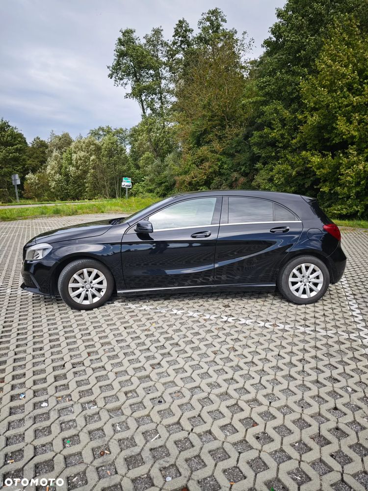 Mercedes-Benz A-Class 2016 photo 2
