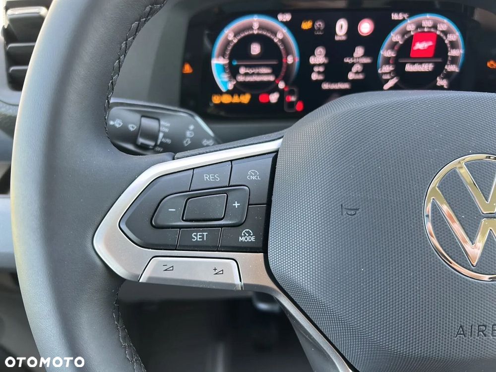 Volkswagen Crafter KONTENER MEBLOWY+WINDA/35 Podwozie z pojedynczą kabiną 2,0 l 163 KM manual r. o.: 4490 mm - 20