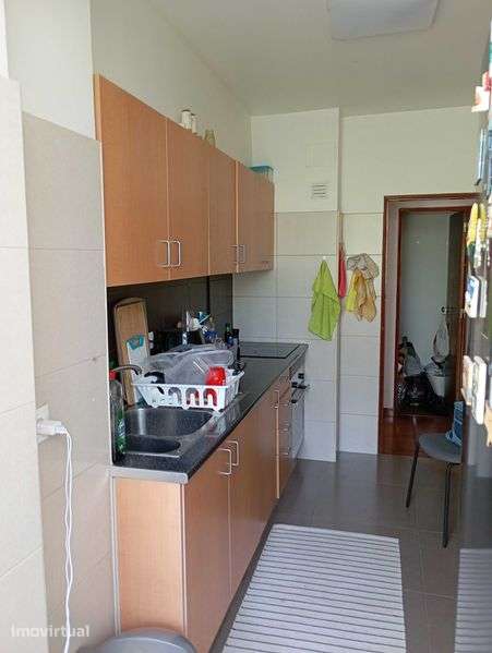 Apartamento T1 Junto da Estação do metro de Odivelas - Grande imagem: 2/6
