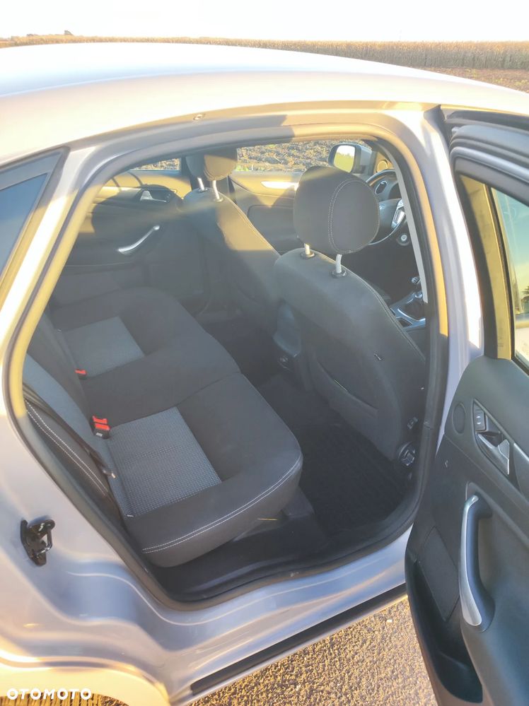 Ford Mondeo 2.0 TDCi Gold X - 11