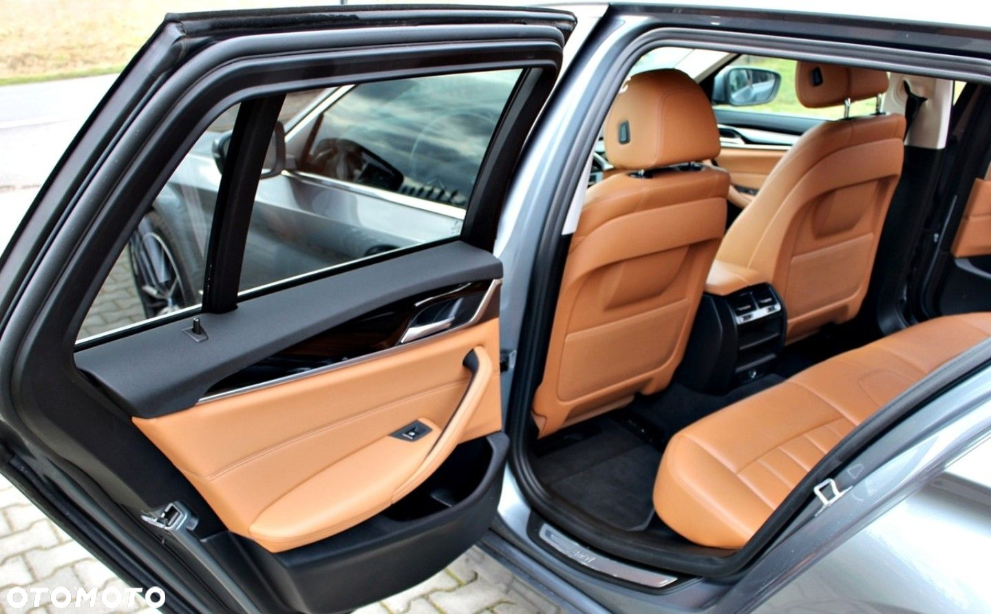 BMW Seria 5 - 12