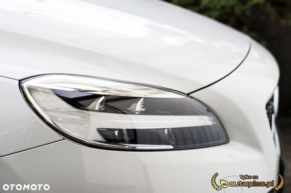 Volvo V40 - 18