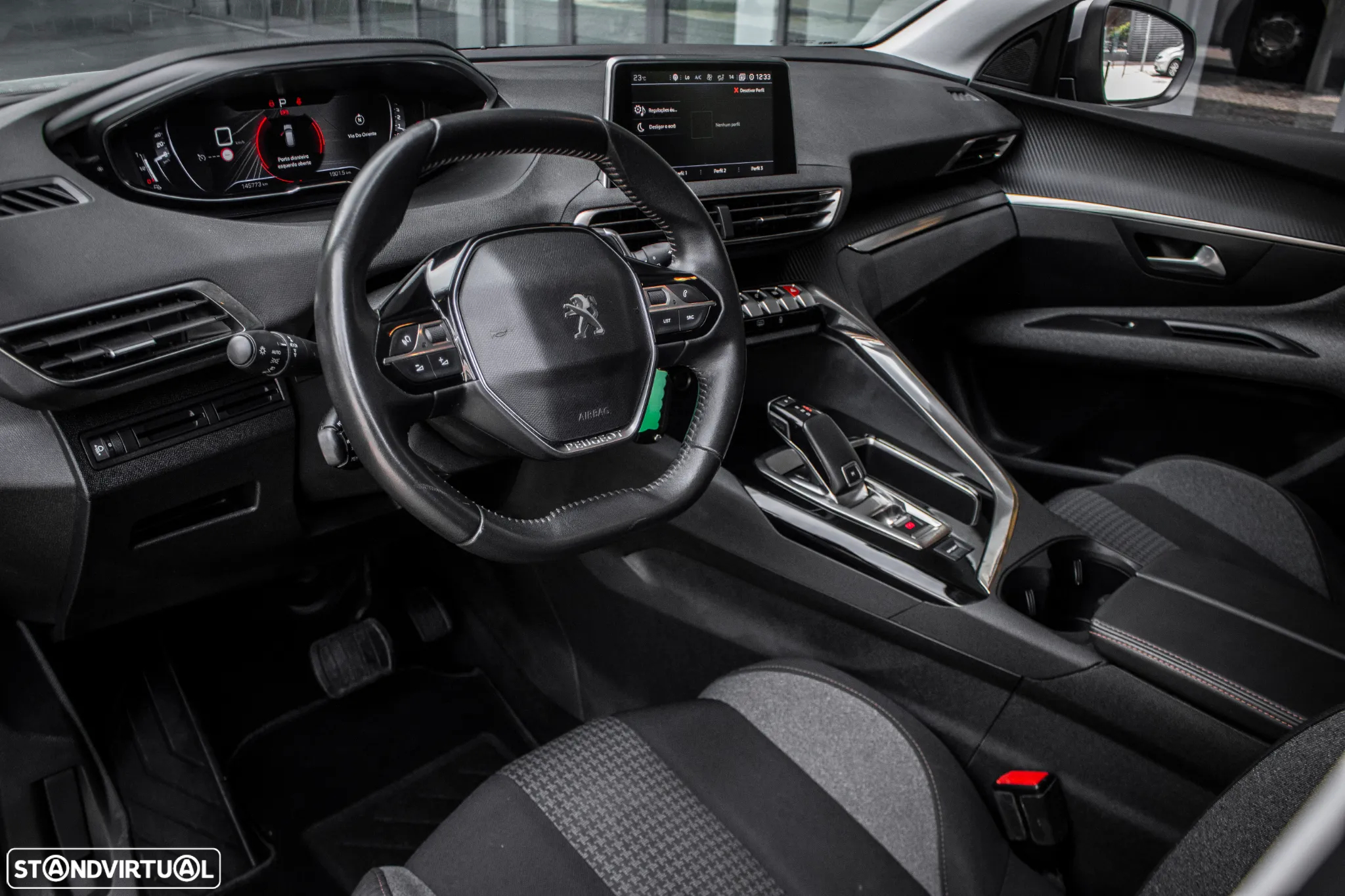Peugeot 3008 1.2 PureTech Allure EAT8 - 24