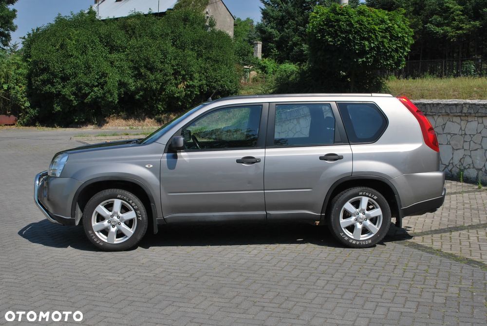 Nissan X-Trail 2.0 dCi 4x4 DPF LE - 4
