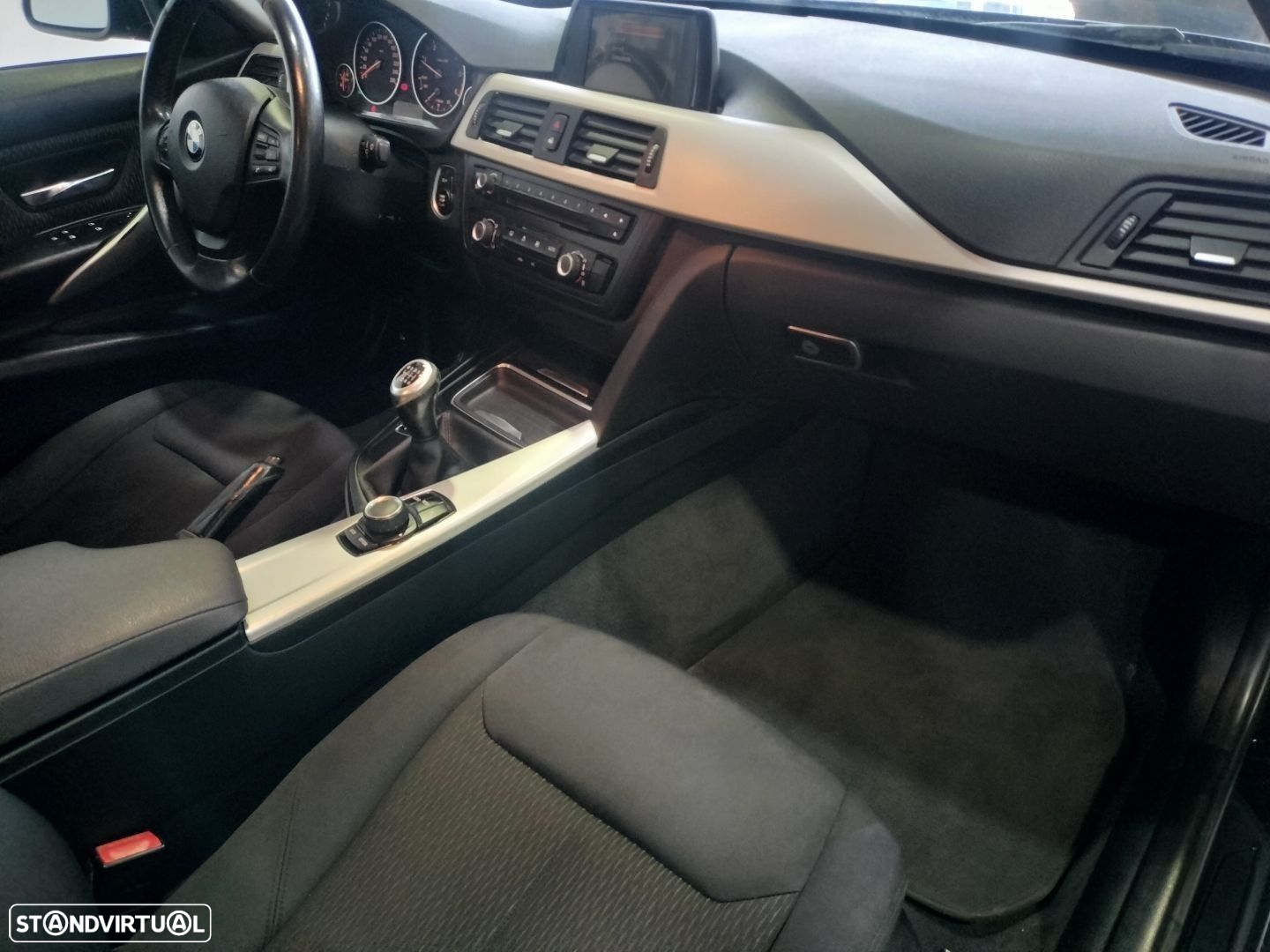 BMW 316 d Touring - 16