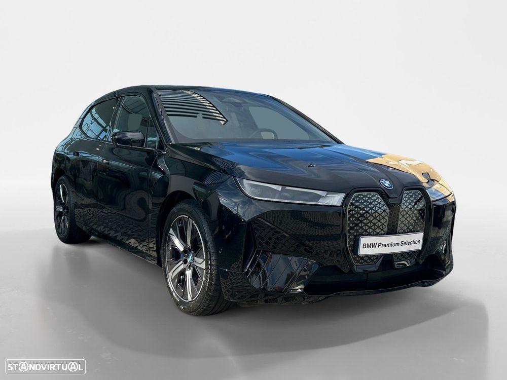 BMW iX xDrive 40 Pack Desportivo - 7
