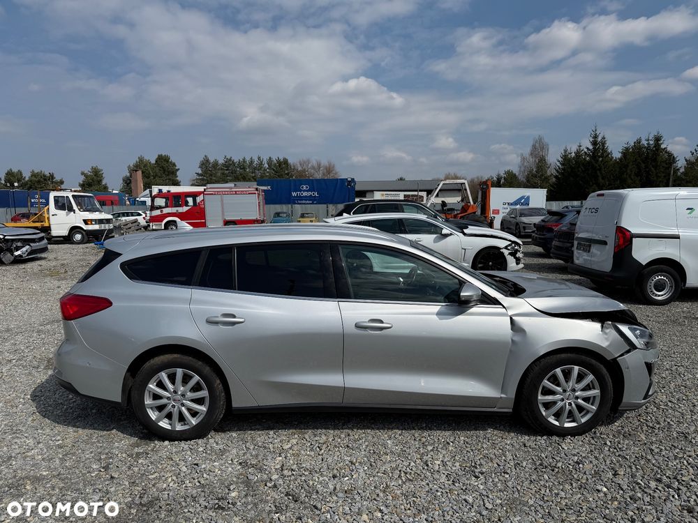 Ford Focus 2.0 EcoBlue STart-Stopp-System TITANIUM X - 6