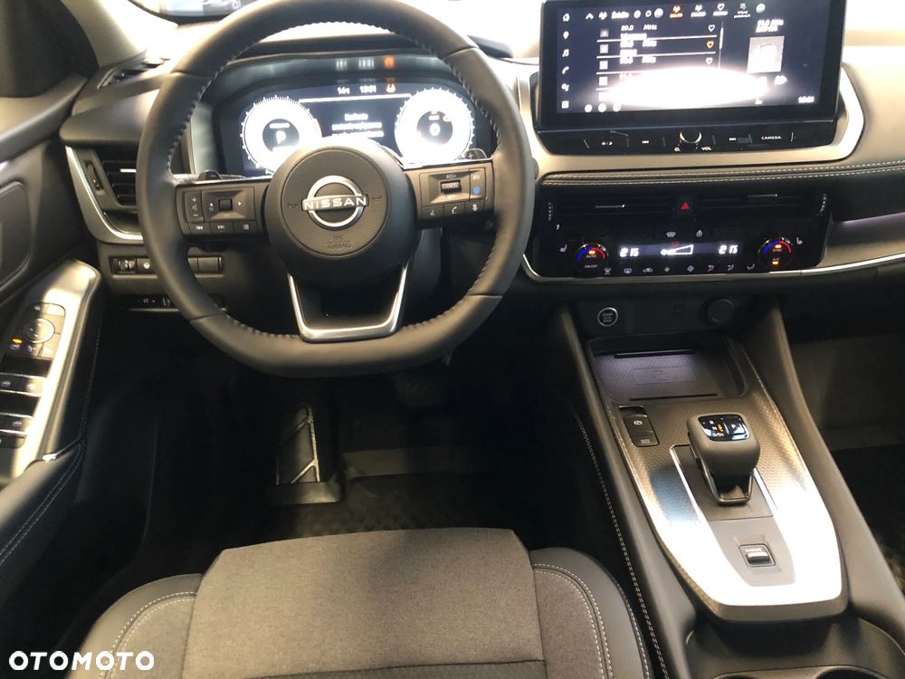 Nissan Qashqai 1.3 DIG-T mHEV 4x4 N-Connecta Xtronic - 10