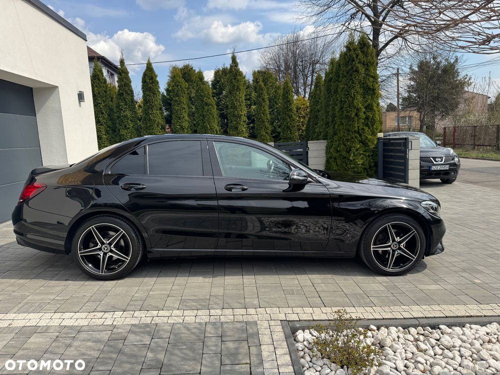Mercedes-Benz Klasa C 220 d 9G-TRONIC - 11