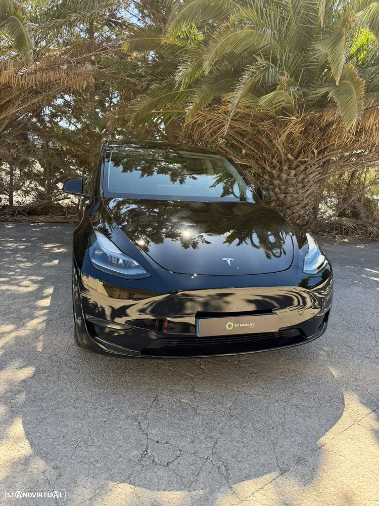 Tesla Model Y 2023 photo 3