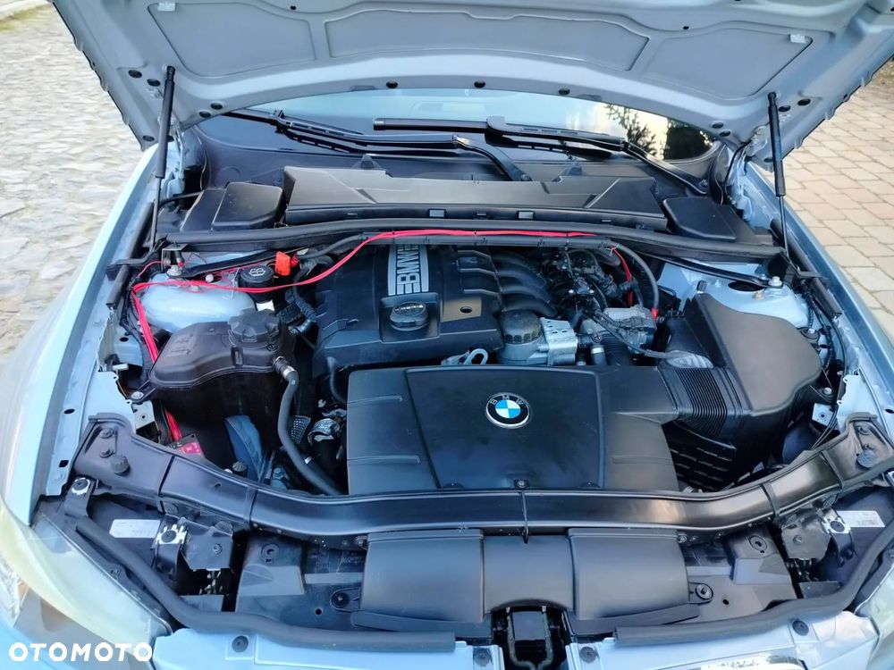 BMW Seria 3 320i Edition Lifestyle - 32