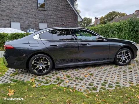 BMW i5 eDrive40 Edição Desportiva M - 7