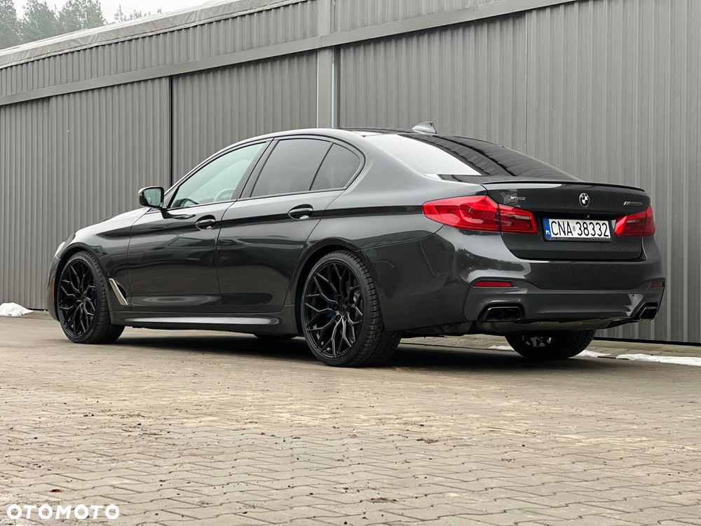 BMW Seria 5 M550i xDrive - 5