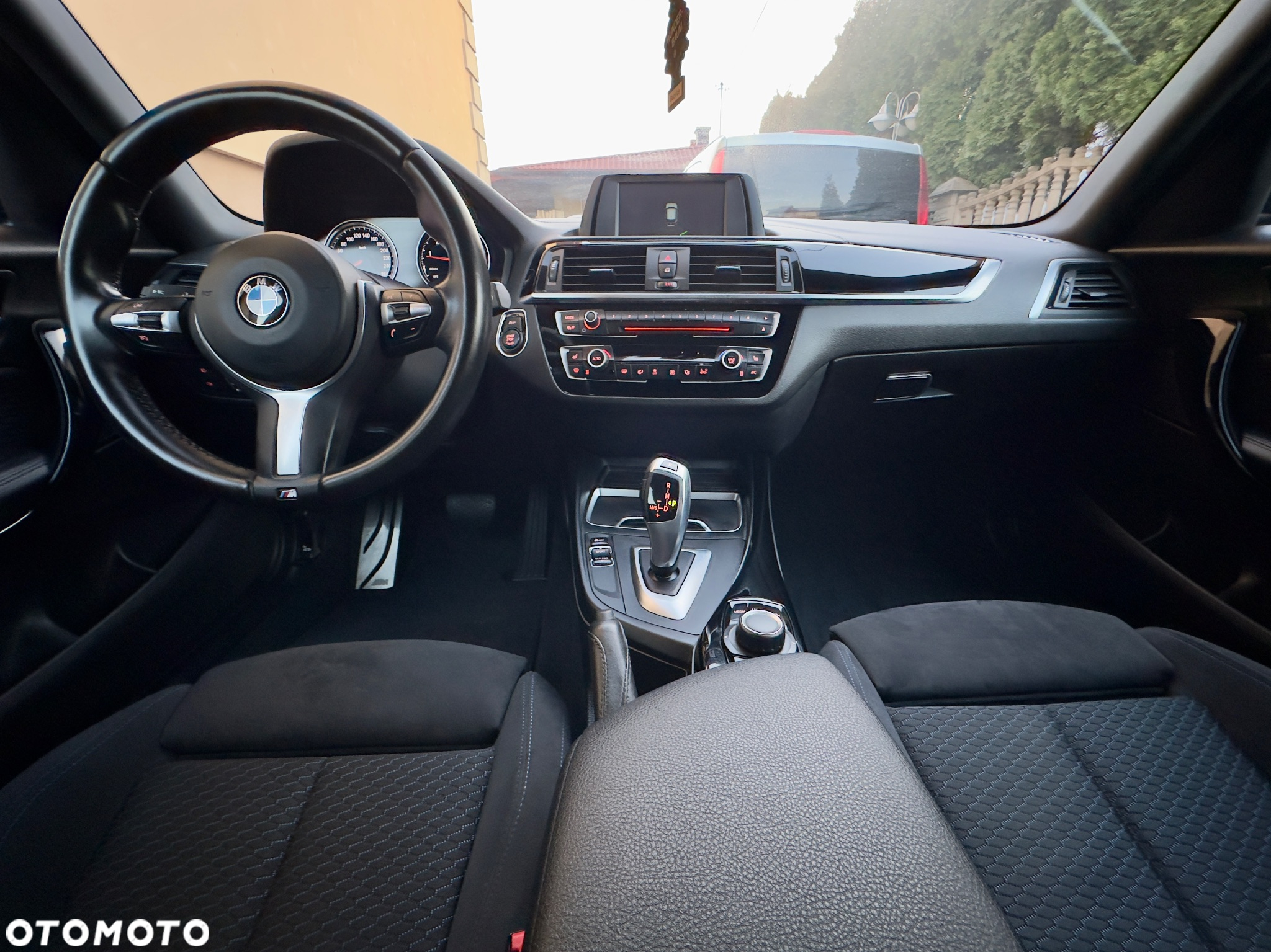 BMW Seria 1 120i M Sport Shadow - 13