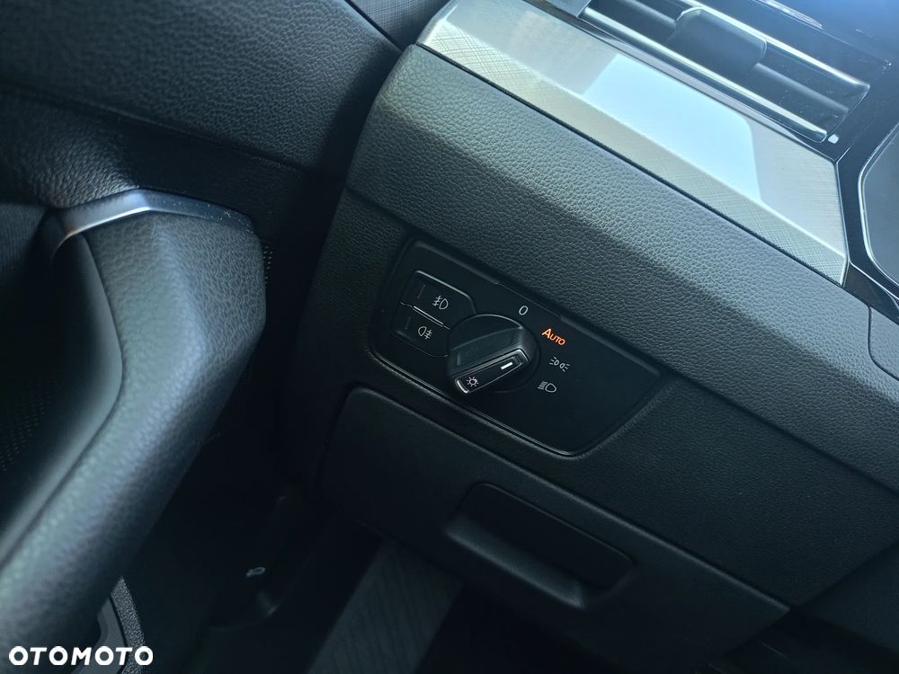 Volkswagen Passat 2.0 TDI SCR Comfortline DSG - 21