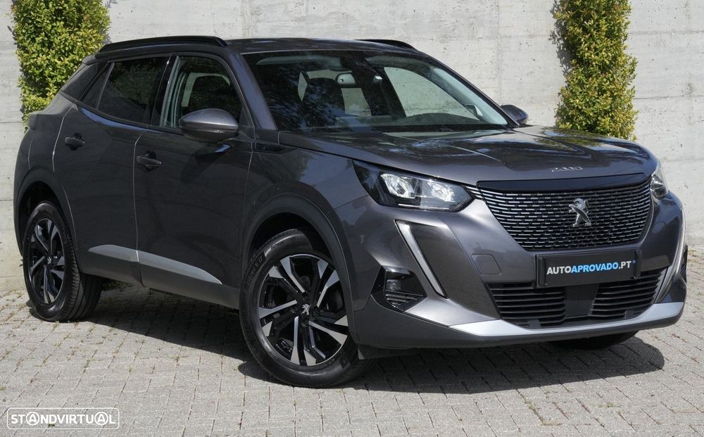 Peugeot 2008 1.2 PureTech Allure Pack - 4