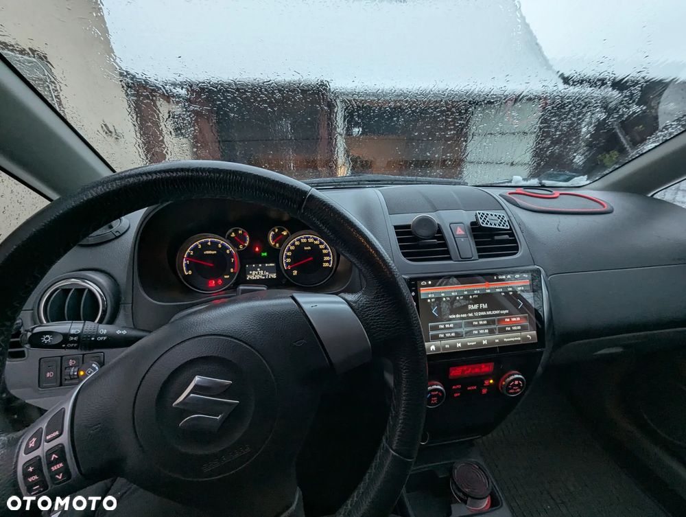 Suzuki SX4 1.6 Comfort - 11