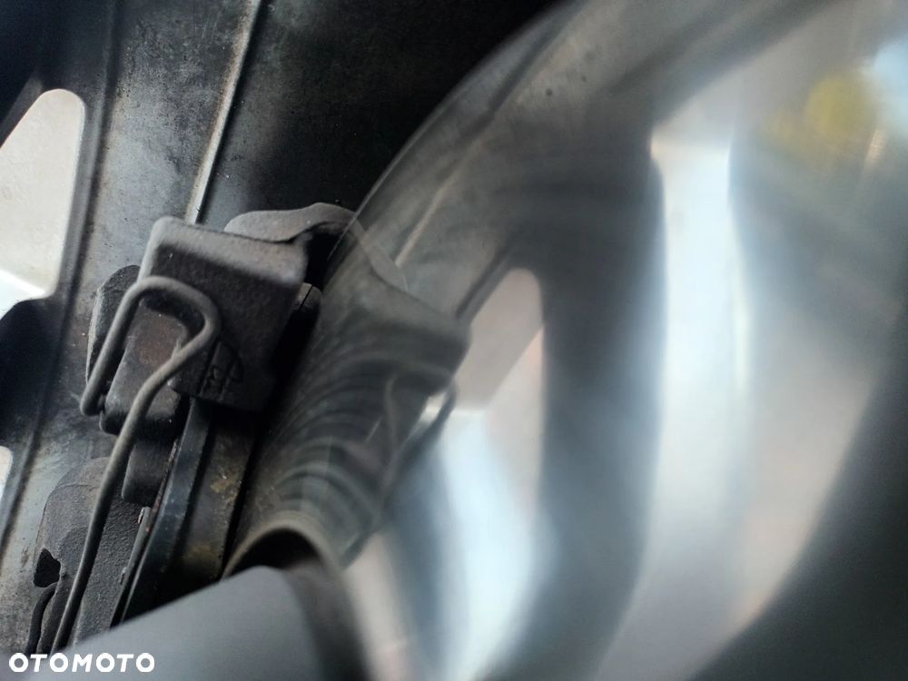 Volkswagen Passat 1.8 TSI BMT Highline - 34