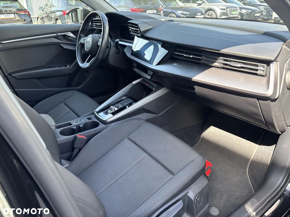 Audi A3 Limousine 35 TFSI mHEV S tronic - 21