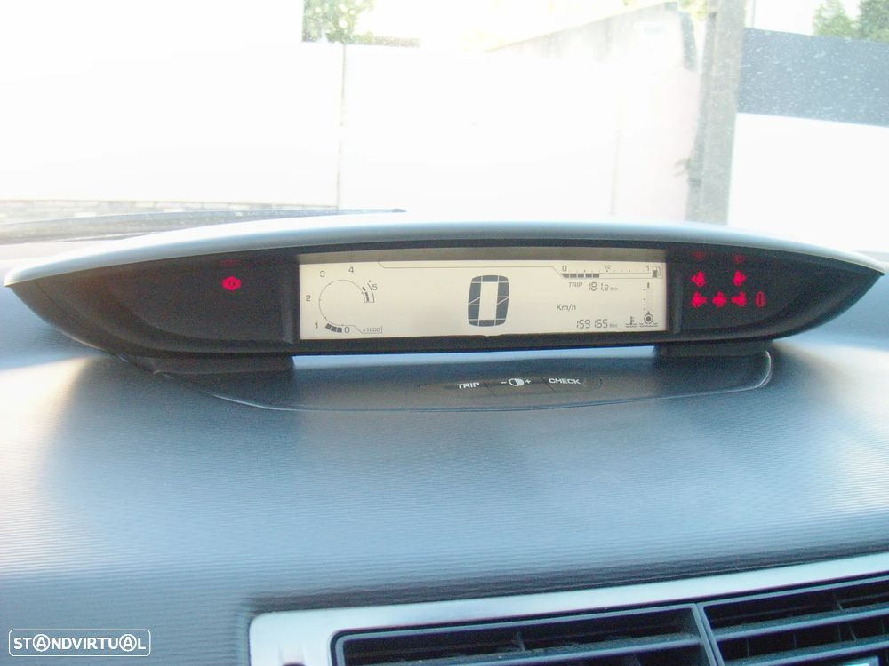 Citroën C4 1.6 HDi Seduction - 12