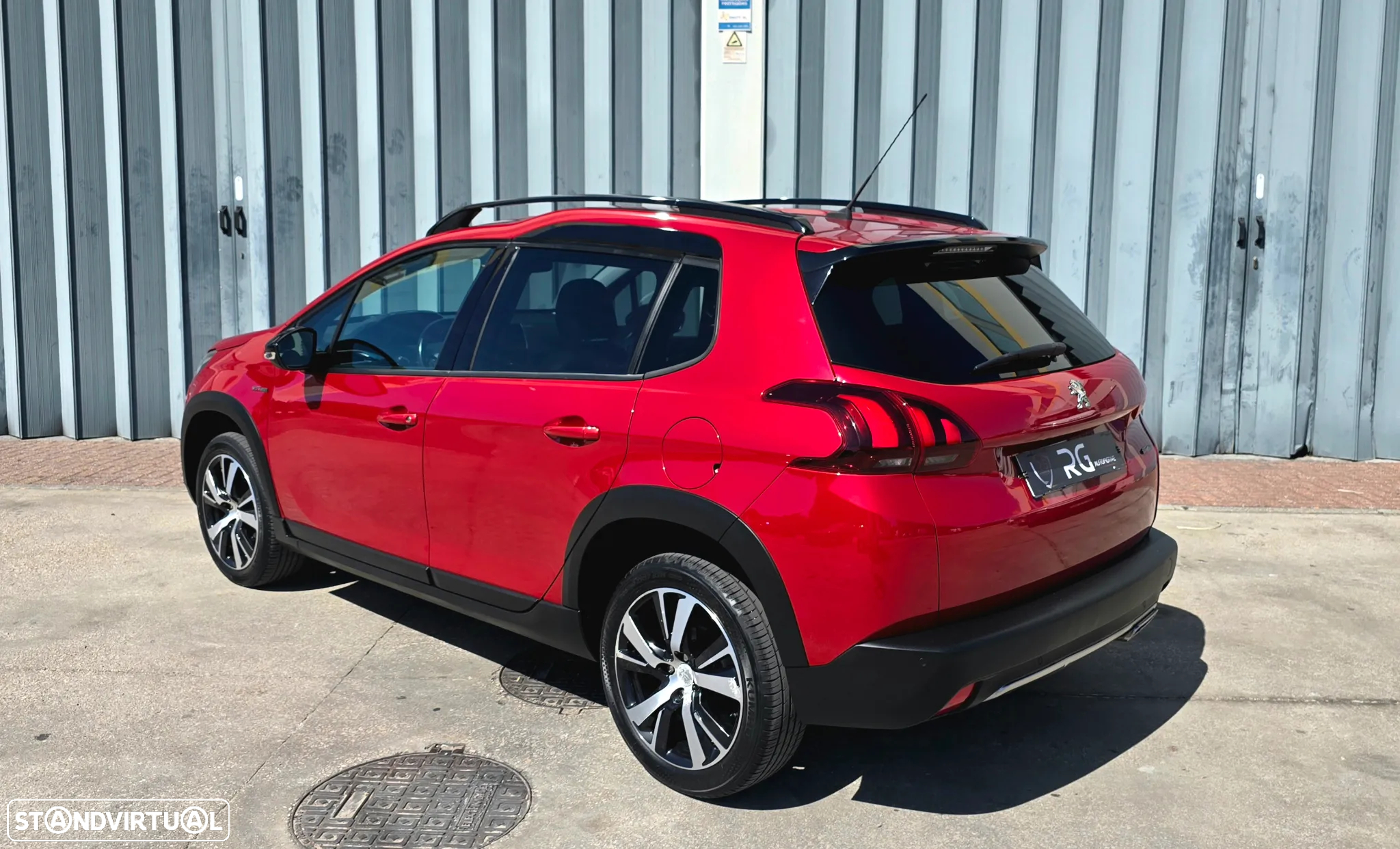Peugeot 2008 1.2 PureTech GT Line - 6